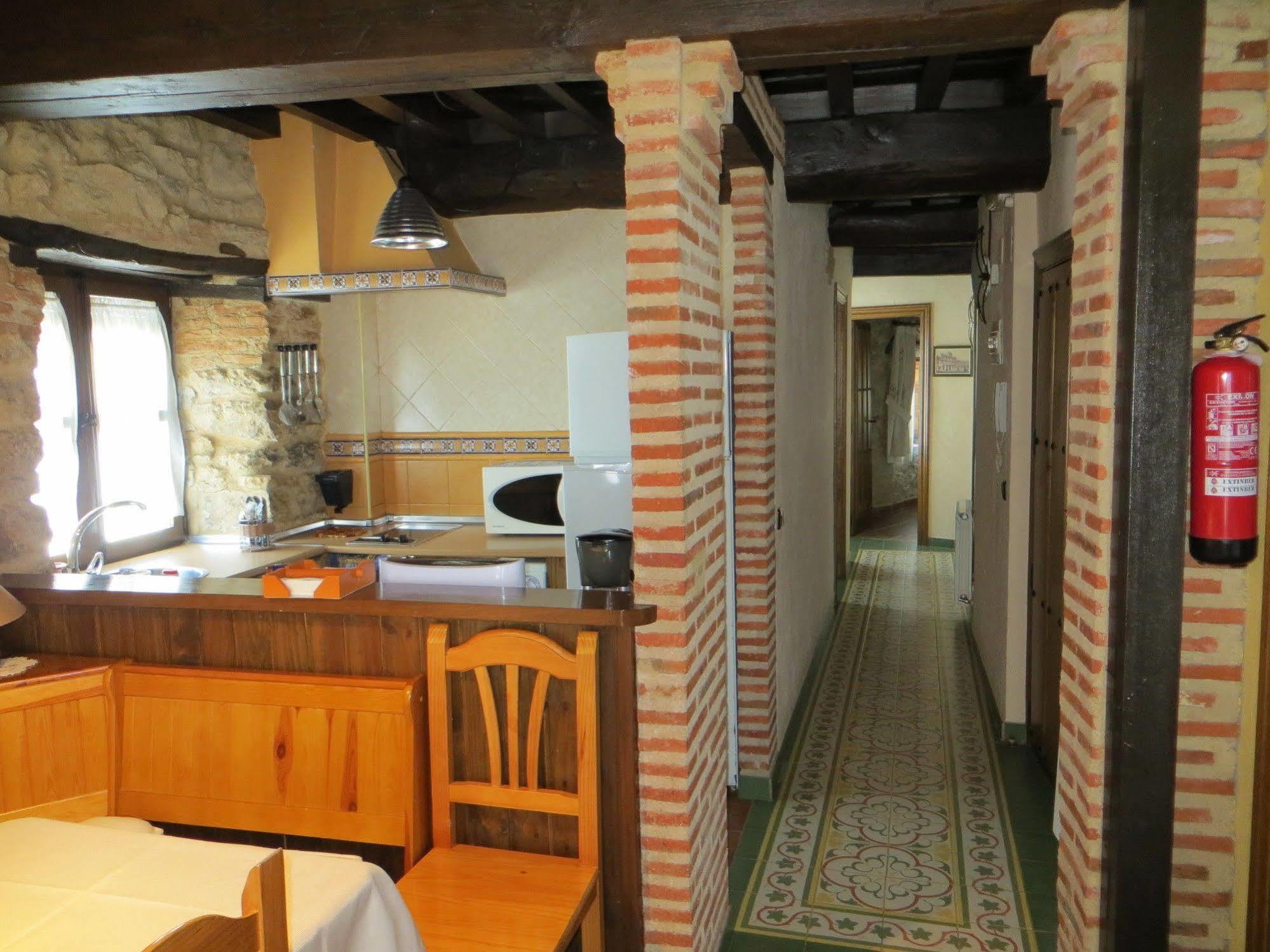 Apartmento El Boton Charro Candelario Exterior photo